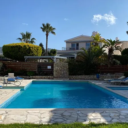 Roof Terrace & Sea View Entire Appartement Peyia