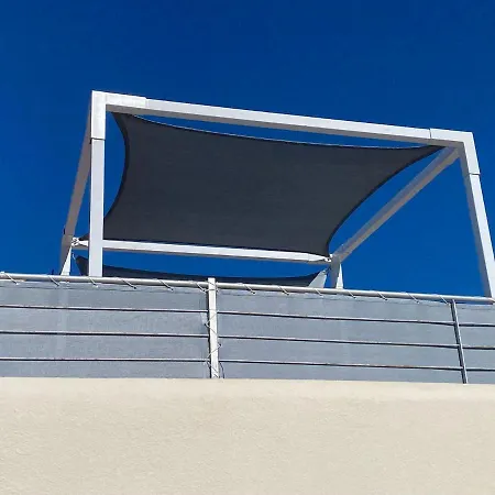 公寓 Roof Terrace & Sea View Entire *